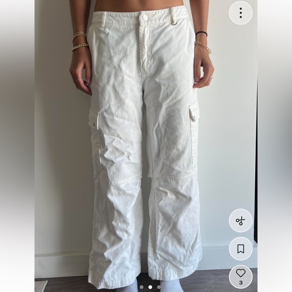 Women's White Cargo Wide-Leg Pants - Picture 3 of 4
